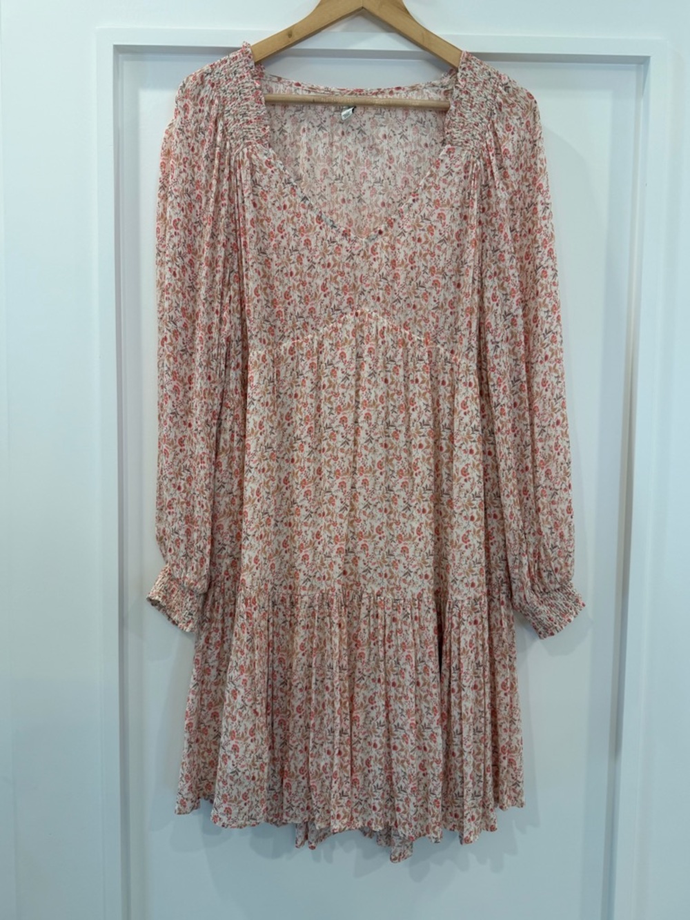 Gentle Fawn Cream Floral Long-Sleeve Tiered Dress